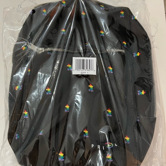 *SOLD* Disney Pride Collection Mickey Mouse Sling Bag - Picture 3 of 4